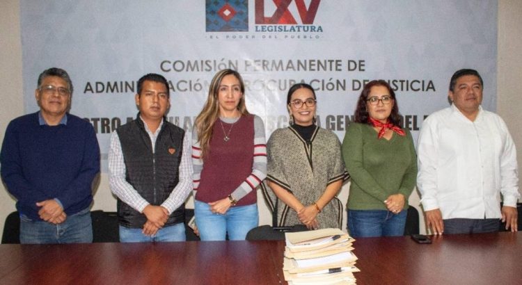 Cumplen requisitos 22 de 26 aspirantes a dirigir fiscalía de Oaxaca