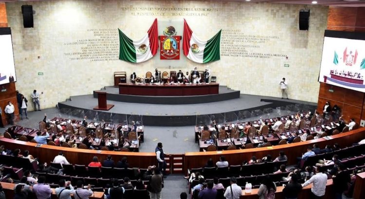Congreso de Oaxaca aprueba ley para prohibir que deudores alimenticios ocupen cargos públicos