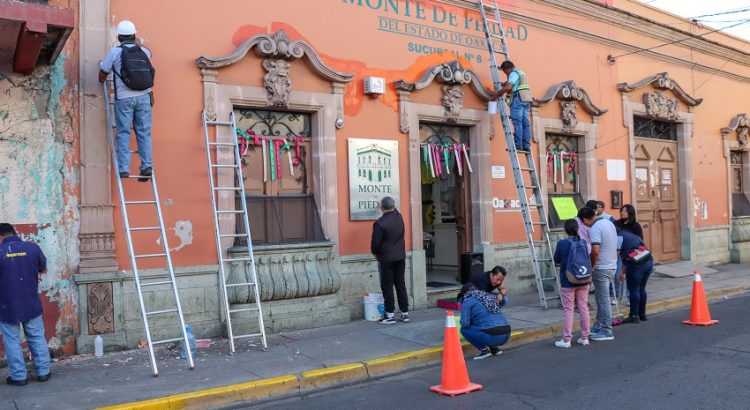 Acusan a policías y militares de desalojar plantón en Oaxaca