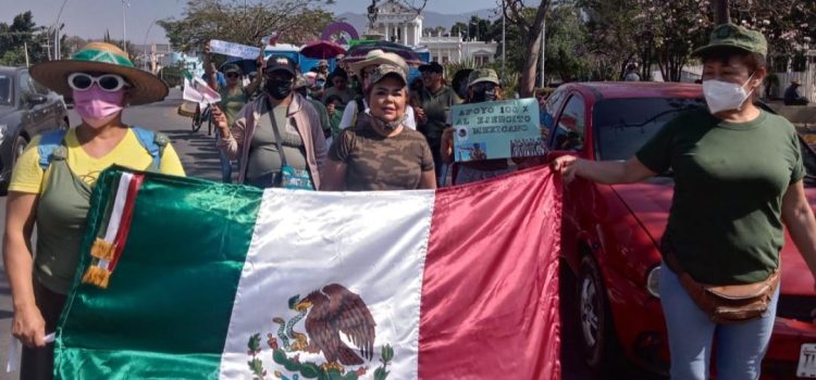 Marchan exmilitares en Oaxaca para pedir liberación de 4 soldados presos en Tamaulipas