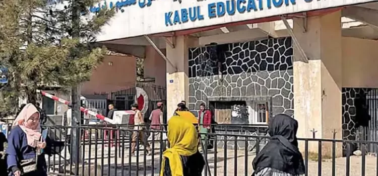Reabren las universidades en Afganistán