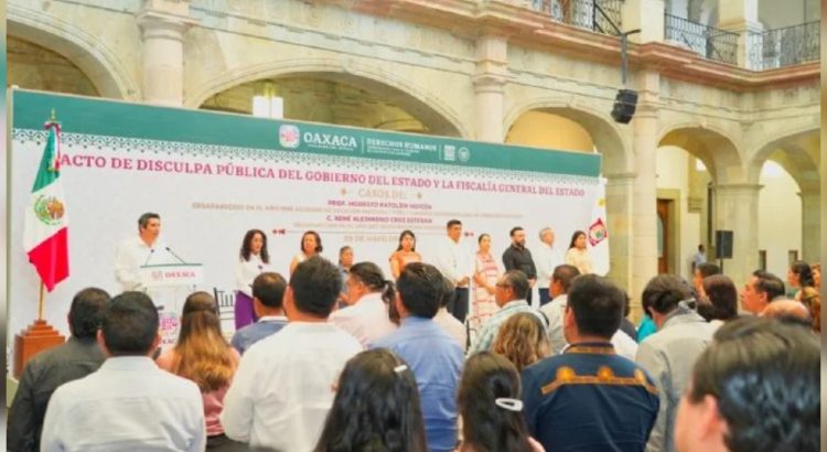 Inédito: Fiscal de Oaxaca ofrece disculpas públicas por la desaparición de dos profesores