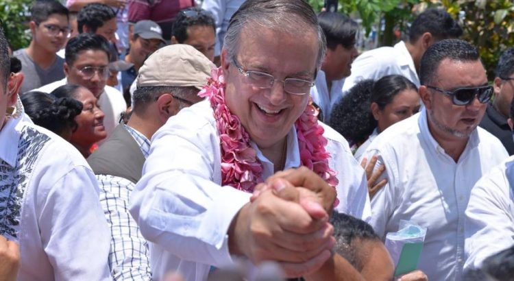 “El pueblo va a decidir quién siga, no el dedazo”, afirma Marcelo Ebrard en visita a Oaxaca