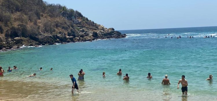 Tras asesinatos de dos turistas extranjeros, asegura Gobernador que playas de Oaxaca son seguras