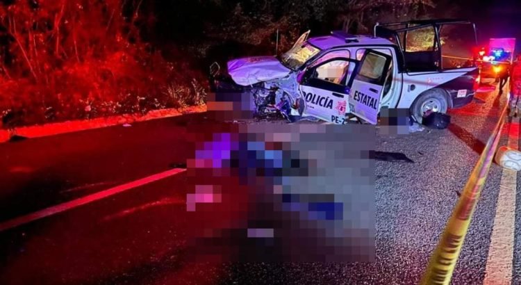 Muere un elemento de la Policía Estatal de Oaxaca y 5 más resultan heridos en accidente carretero Muere un elemento de la Policía Estatal de Oaxaca y 5 más resultan heridos en accidente carretero