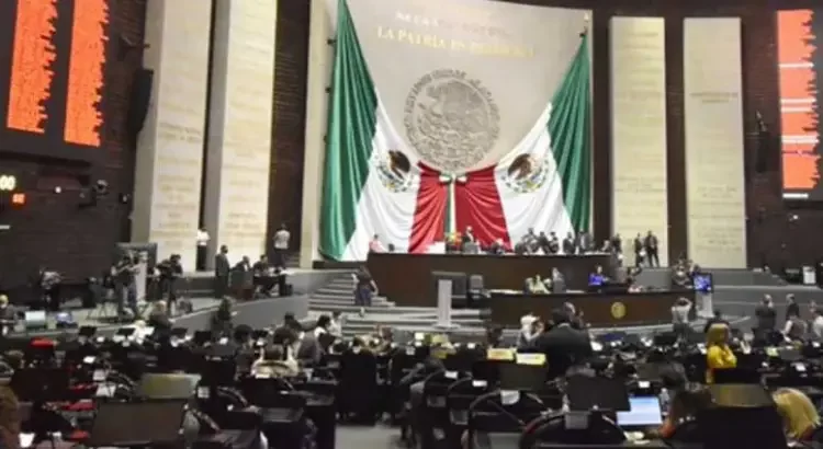 Van 467 diputados y 88 senadores por la reelección