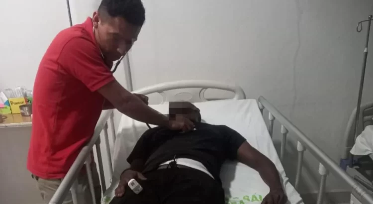 Atropellan a 3 haitianos en Oaxaca; por falta de ambulancia trasladan a 1 en carroza fúnebre