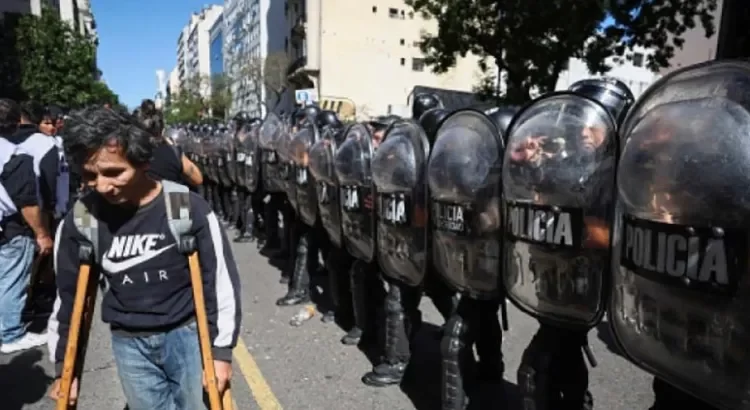 Desafían desempleados a Milei Desafían desempleados a Milei