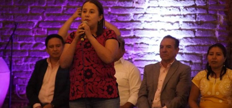 “En estas elecciones está en juego la libertad como la conocemos”, asegura hija de Xóchitl Gálvez en Oaxaca