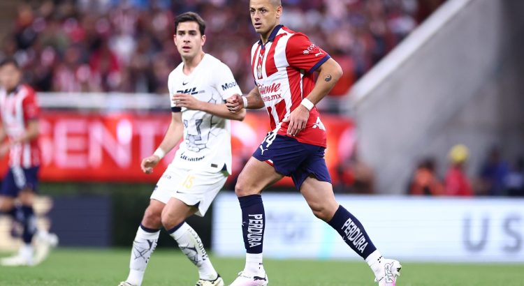 Debuta “Chicharito” en victoria de Chivas ante Pumas