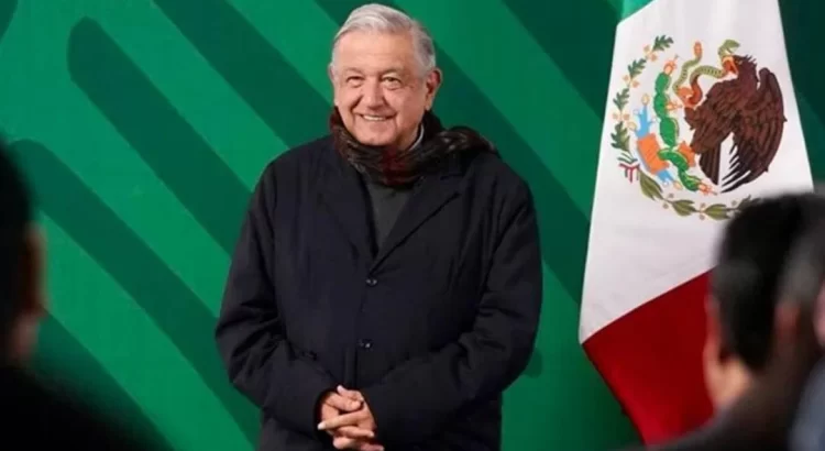 AMLO supervisa carreteras de Oaxaca; recorre autopista Mitla-Tehuantepec