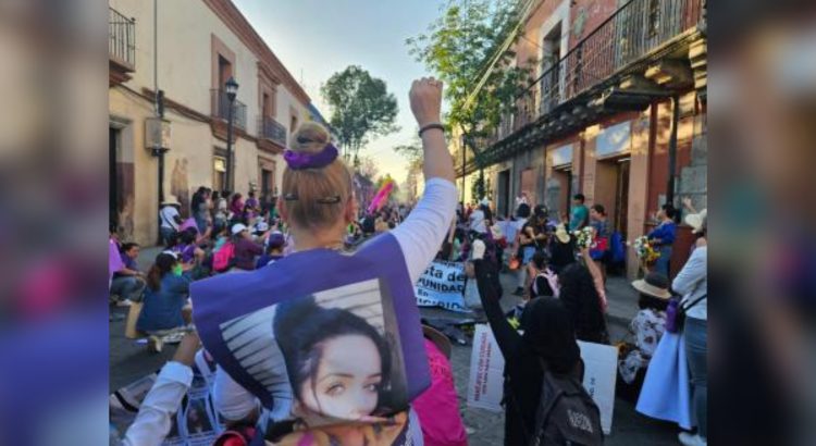 Documentan en Oaxaca y 7 estados más, represión contra mujeres durante protestas del 8M