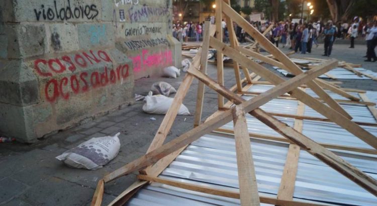 Arzobispo de Oaxaca cuestiona al gobierno estatal por no resguardar Catedral durante protestas del 8M