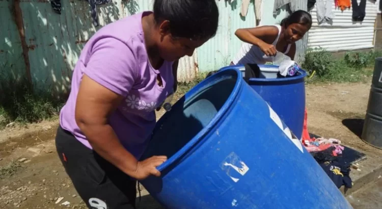 En La Ventosa, comunidad zapoteca de Oaxaca, 2 mil personas llevan 2 meses sin agua potable