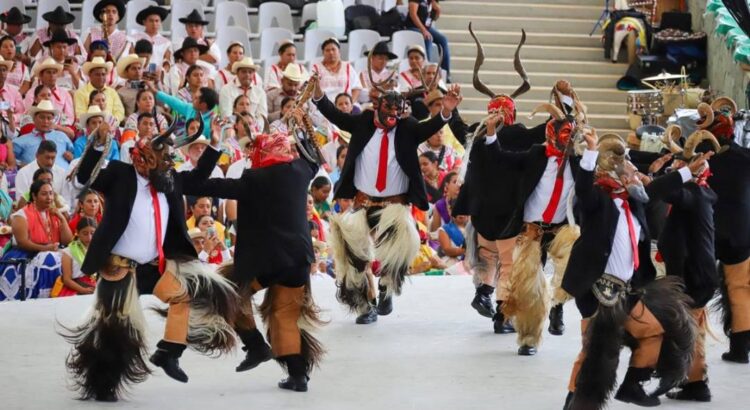 Esperan 139 mil turistas y una derrama superior a 517 mdp en la Guelaguetza 2024