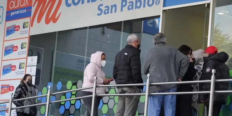 Escasez de vacunas contra COVID-19 en farmacias mexicanas ante aumento de contagios