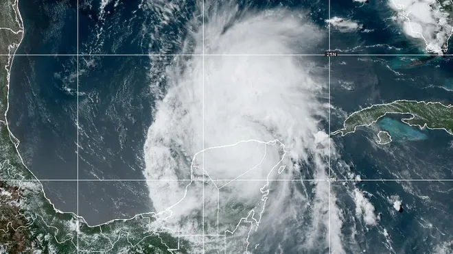 «Beryl» se fortalecerá en su avance hacia Texas este fin de semana «Beryl» se fortalecerá en su avance hacia Texas este fin de semana