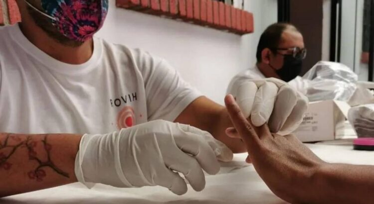 Exigen al gobierno de Oaxaca garantizar atención a personas con VIH; acusan falta de médicos