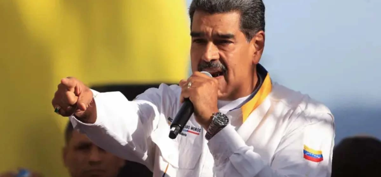 Maduro «rompe relaciones» con WhatsApp Maduro «rompe relaciones» con WhatsApp