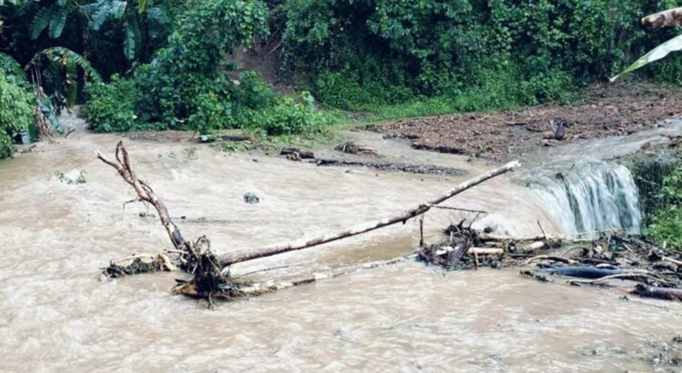 Lluvias dejan incomunicadas a comunidades de la Mixteca y Sierra Sur de Oaxaca