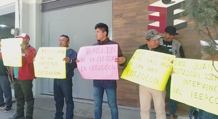 Con protesta, en Oaxaca pobladores de San Juan Cotzocón acusan fraude en elección municipal