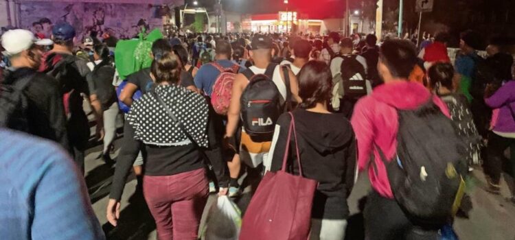 “Se migra o se muere”: Primera caravana sale de Chiapas a Oaxaca; busca llegar a EU antes que Trump asuma el poder