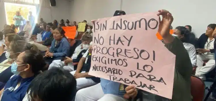 Pese a falta de insumos y medicamentos, gobernador de Oaxaca dice que “hay politiquería” en crisis del Hospital Civil