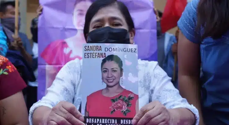 Madre de la activista Sandra Domínguez lamenta asesinato de policía federal durante búsqueda en Oaxaca