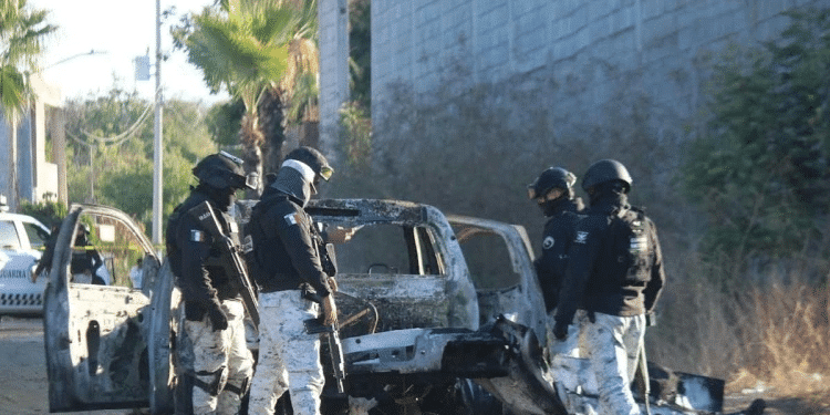 Sinaloa inicia el 2025 con enfrentamientos, bloqueos y ejecuciones Sinaloa inicia el 2025 con enfrentamientos, bloqueos y ejecuciones