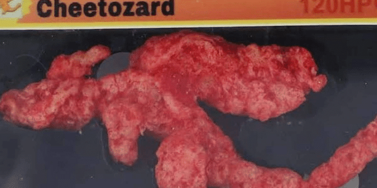 Alcanza Cheeto con forma de Charizard más de 10 mil dólares en subasta