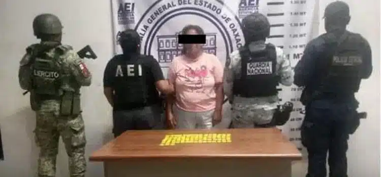 Detienen a expresidenta municipal de Mártires de Tacubaya, Oaxaca, con posesión de presunta droga