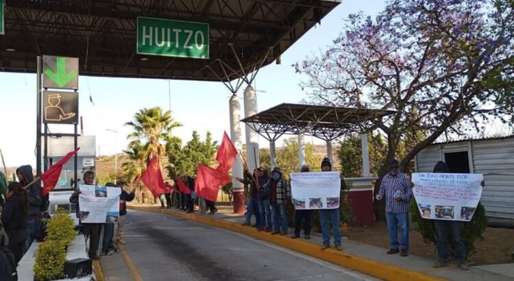 Toman caseta de Huitzo; exigen obras de electrificación para 6 comunidades de la Mixteca de Oaxaca