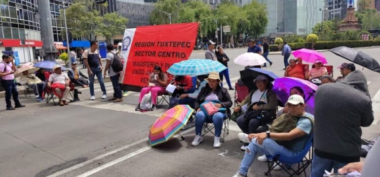 Gobierno federal ofrece 800 mdp a la Sección 22 de Oaxaca para nuevas contrataciones e incidencias