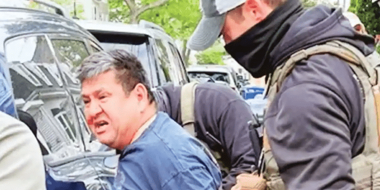 Autoridades migratorias detuvieron a más de mil indocumentados en operativo en Massachusetts
