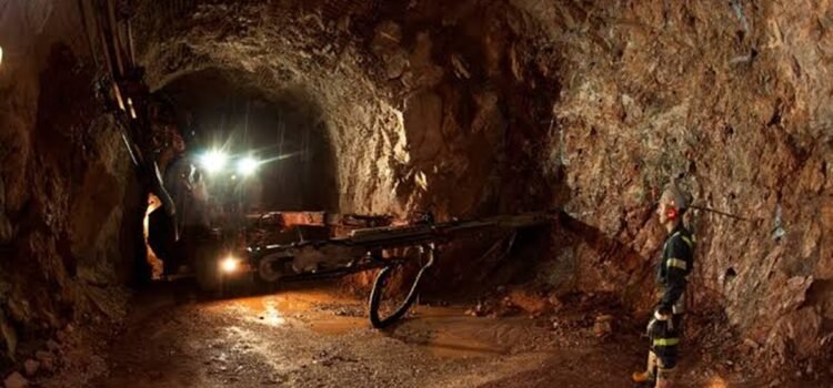 Ingresos millonarios de empresas mineras no se reflejan en las comunidades de Oaxaca, según informe