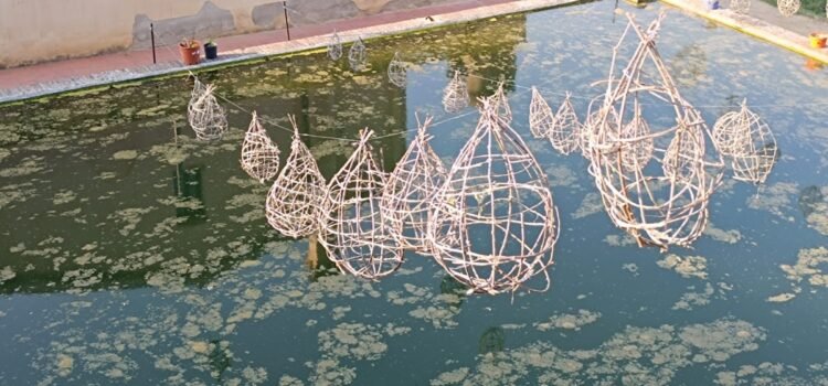 Artista oaxaqueño José Montes Nicolás expone en España su obra “Los hombres del maíz”