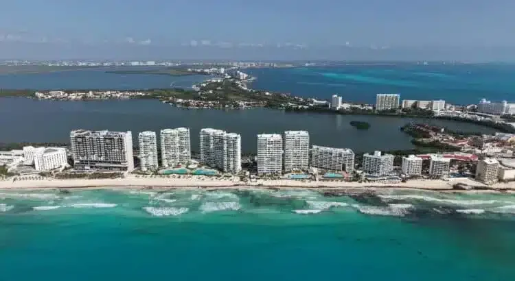 Quintana Roo espera este verano 2.3 millones de turistas Quintana Roo espera este verano 2.3 millones de turistas