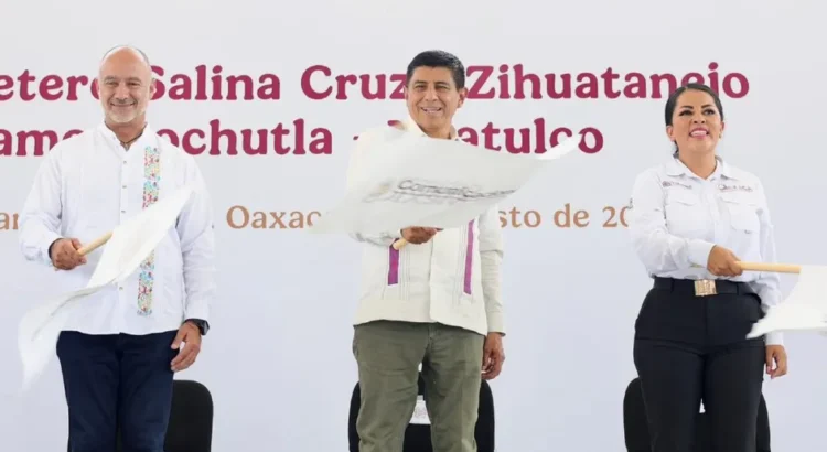 Sheinbaum y Jara ponen en marcha modernización carretera de la Mixteca y Costa en Oaxaca