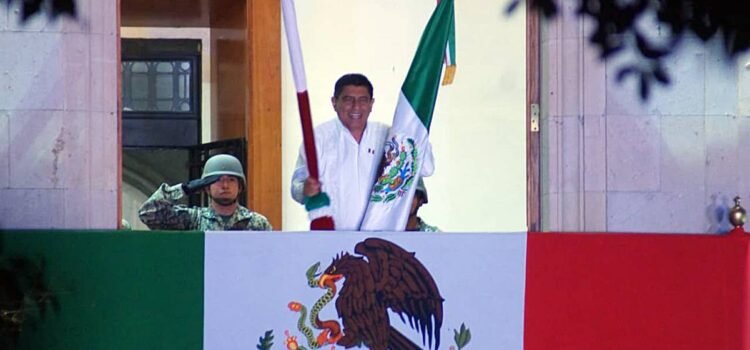 Sheinbaum, indígenas y lenguas originarias, destacan en Grito de Independencia de Jara en Oaxaca