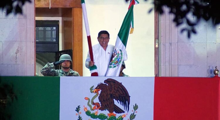 Sheinbaum, indígenas y lenguas originarias, destacan en Grito de Independencia de Jara en Oaxaca