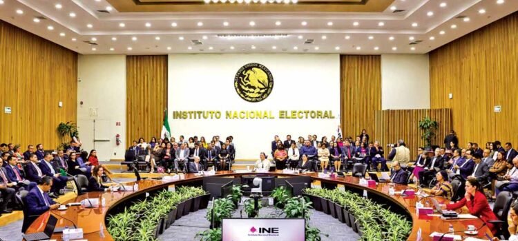 Recorta el Ejecutivo 12% al presupuesto solicitado por el INE Recorta el Ejecutivo 12% al presupuesto solicitado por el INE