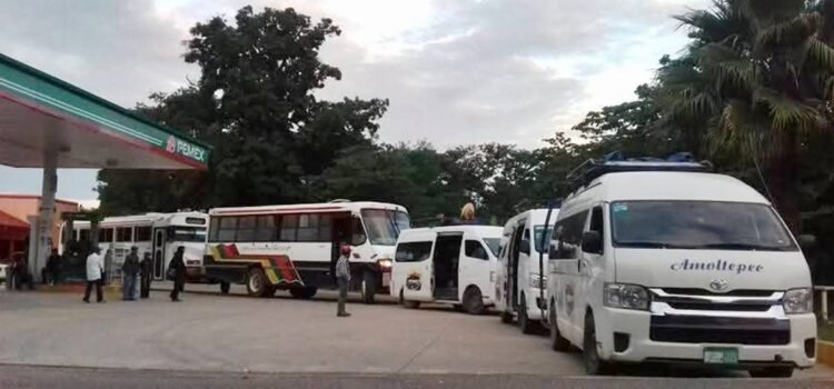 Por violencia, suspenden servicio de transporte y clases hasta nuevo aviso en Amoltepec, Oaxaca