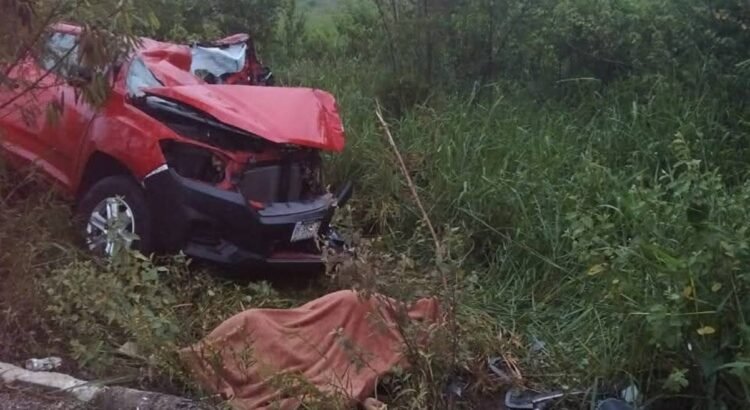 Mueren dos autoridades de San Juan Mazatlán, Mixes, en accidente automovilístico