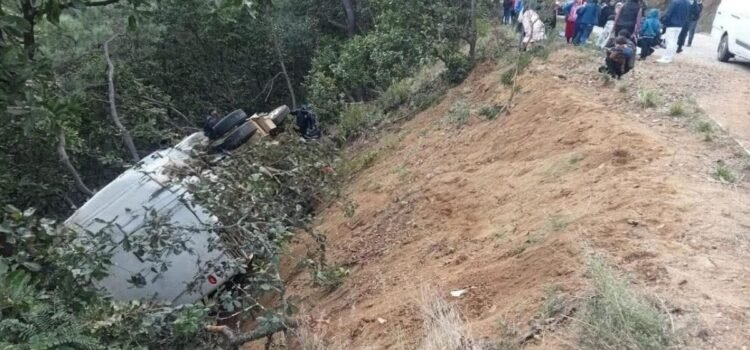 Volcadura de autobús en Oaxaca deja 29 heridos