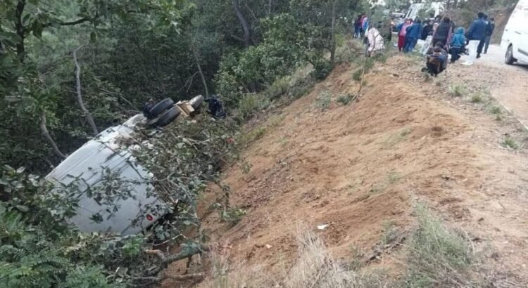 Volcadura de autobús en Oaxaca deja 29 heridos