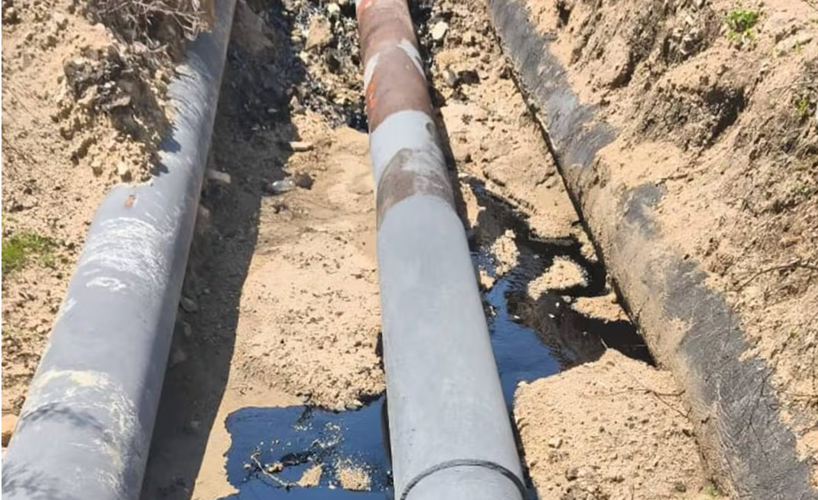 Tras constantes derrames, edil de Salina Cruz exige a Pemex sustituir 8 km de ductos en mal estado